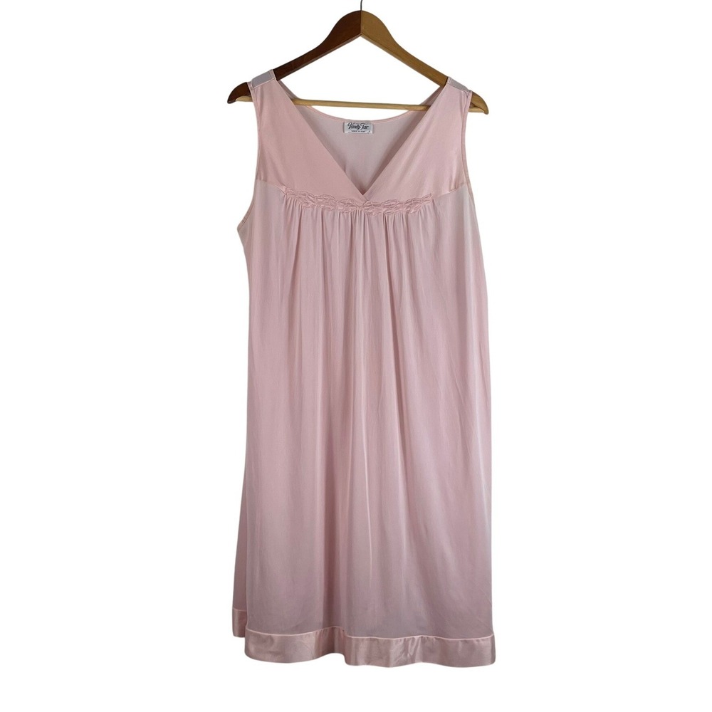 Vanity Fair Nightgown Women's Large Pink Vintage Lace Trim Made in USA Flowy